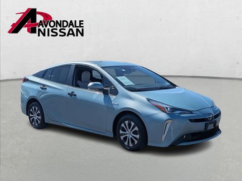 Used 2022 Toyota Prius XLE image 8