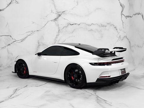 Used 2022 Porsche 911 GT3 image 8