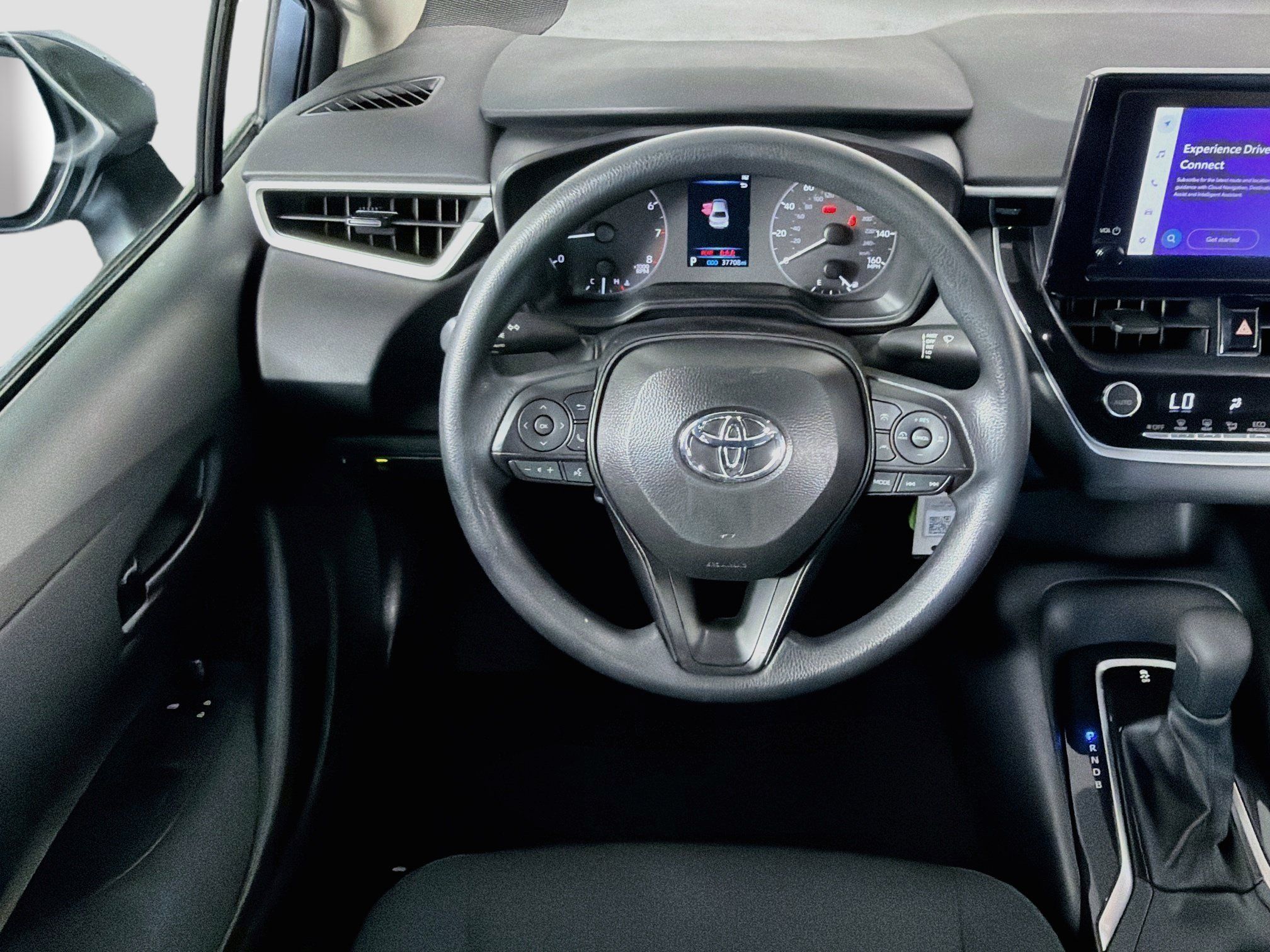 Used 2025 Toyota Corolla LE FWD image 17