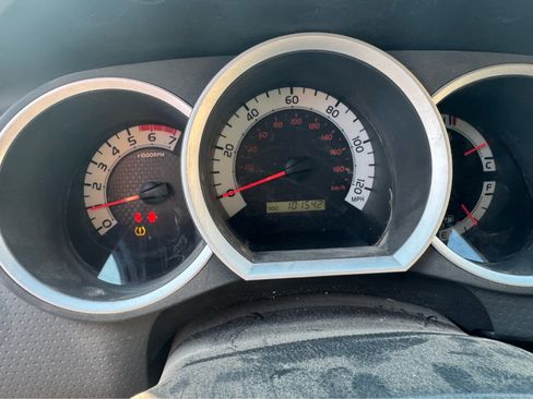 Used 2015 Toyota Tacoma PreRunner w/ SR5 Package RWD image 8