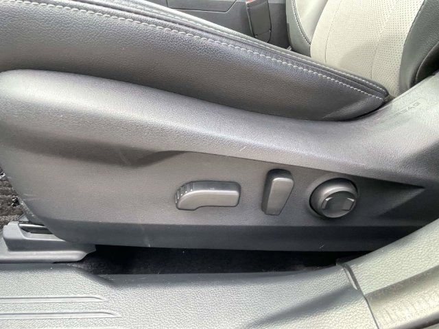 Used 2021 Subaru Outback Limited w/ Popular Package #2 AWD/4WD image 17