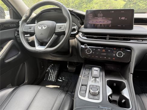 Used 2025 INFINITI QX60 Pure FWD image 3