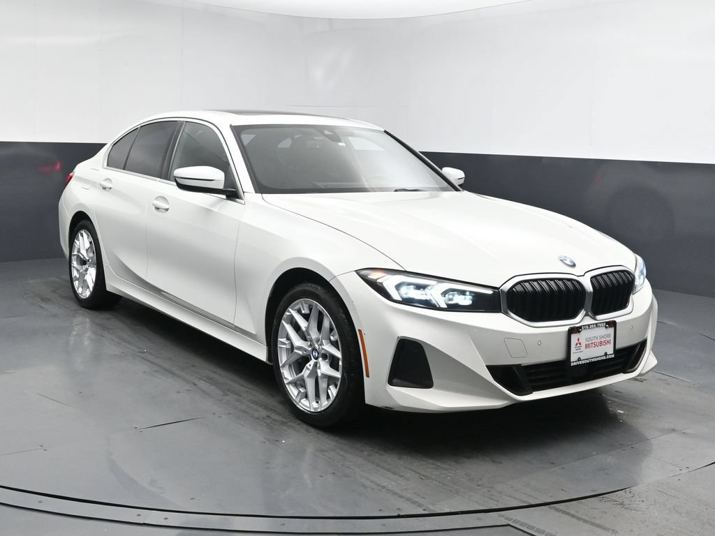 Used 2025 BMW 330i xDrive Sedan AWD/4WD image 2