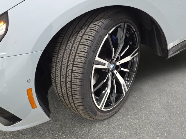 Certified 2026 BMW 530i xDrive w/ M Sport Package AWD/4WD image 26