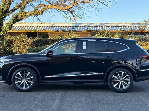 Used 2025 Acura MDX SH-AWD w/ Technology Package image 6