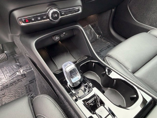Used 2026 Volvo XC40 B5 Ultra w/ Climate Package AWD/4WD image 18