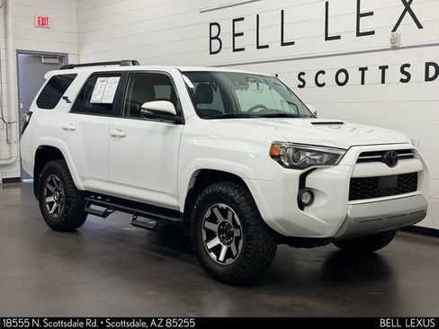 Used 2024 Toyota 4Runner TRD Off-Road Premium w/ Moonroof Package AWD/4WD image 2