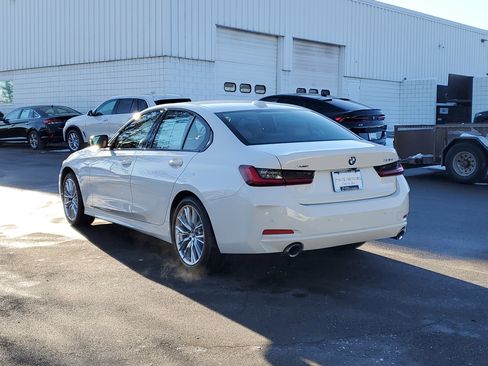 Certified 2023 BMW 330i xDrive Sedan w/ Convenience Package image 2