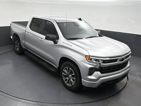 Used 2022 Chevrolet Silverado 1500 RST w/ Convenience Package II RWD image 22