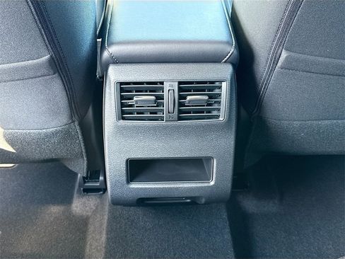 New 2025 Mitsubishi Outlander ES image 25