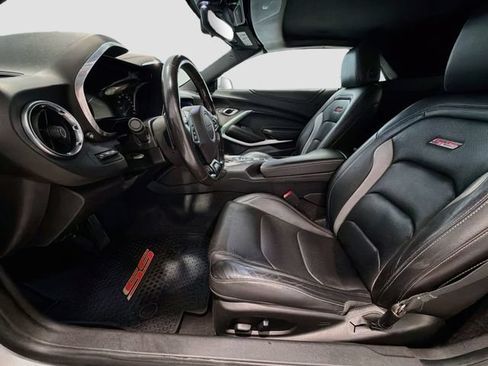 Used 2019 Chevrolet Camaro SS RWD image 19