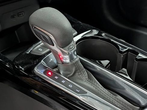 New 2026 Chevrolet Trax LT w/ LT Convenience Package FWD image 23