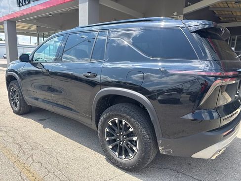 Used 2024 Chevrolet Traverse Z71 w/ LPO, Floor Liner Package AWD/4WD image 8
