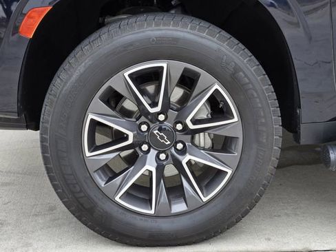 Used 2021 Chevrolet Tahoe Z71 w/ Rear Media and Nav Package image 12