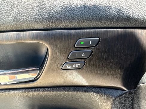 Used 2014 Honda Accord EX-L image 10