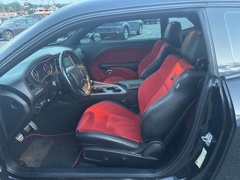 Used 2020 Dodge Challenger R/T Scat Pack w/ Plus Package image 10