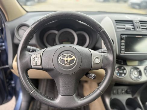 Used 2010 Toyota RAV4 Limited FWD image 23