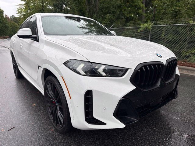 Used 2025 BMW X6 xDrive40i w/ Climate Comfort Package AWD/4WD image 11
