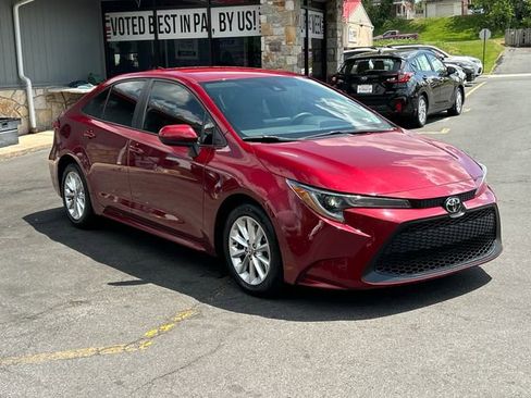 Used 2022 Toyota Corolla LE w/ LE Convenience Package FWD image 1