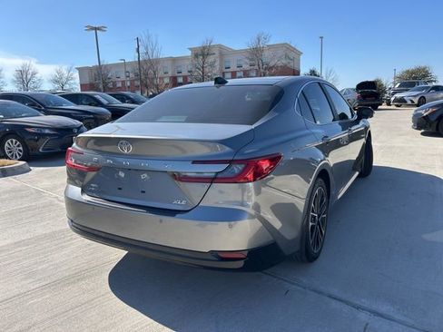 Used 2025 Toyota Camry XLE w/ Premium Plus Package image 3