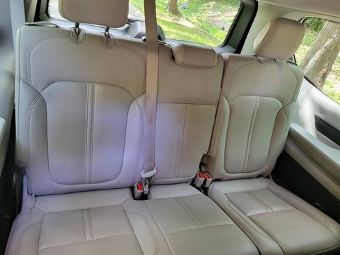 Used 2022 Jeep Wagoneer Series II RWD image 13
