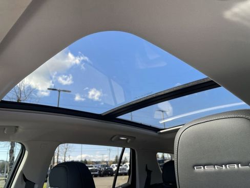 New 2026 GMC Terrain Denali w/ LPO, Black Badging Package image 19