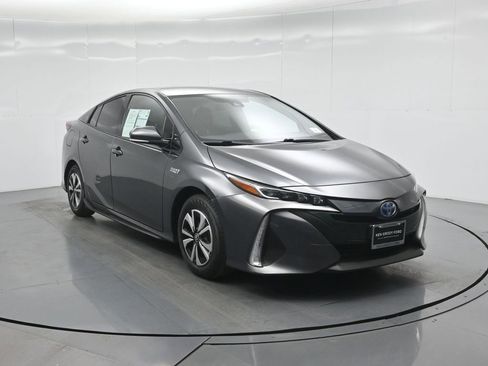 Used 2018 Toyota Prius Prime Plus image 50