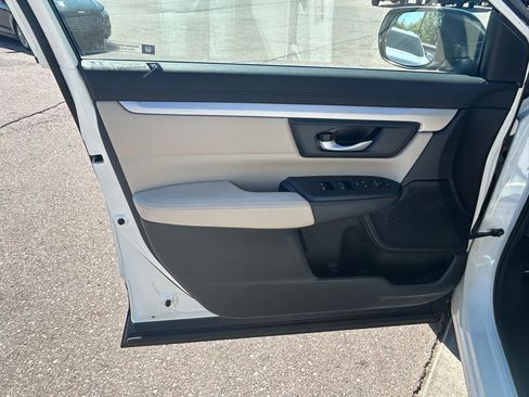 Used 2017 Honda CR-V LX image 14