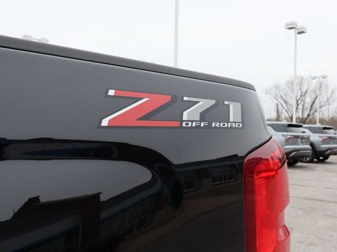 Used 2018 Chevrolet Silverado 1500 LTZ Z71 image 29