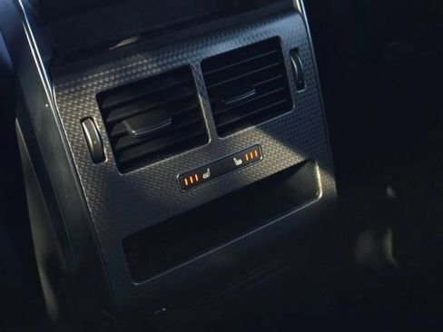 Used 2017 Land Rover Range Rover Sport HSE Dynamic image 34