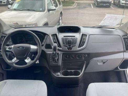 Used 2019 Ford Transit 250 130 Low Roof RWD image 17