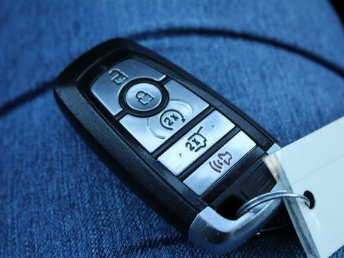 Used 2021 Ford Expedition Max Limited image 25