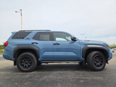New 2026 Toyota 4Runner TRD Off-Road AWD/4WD image 26