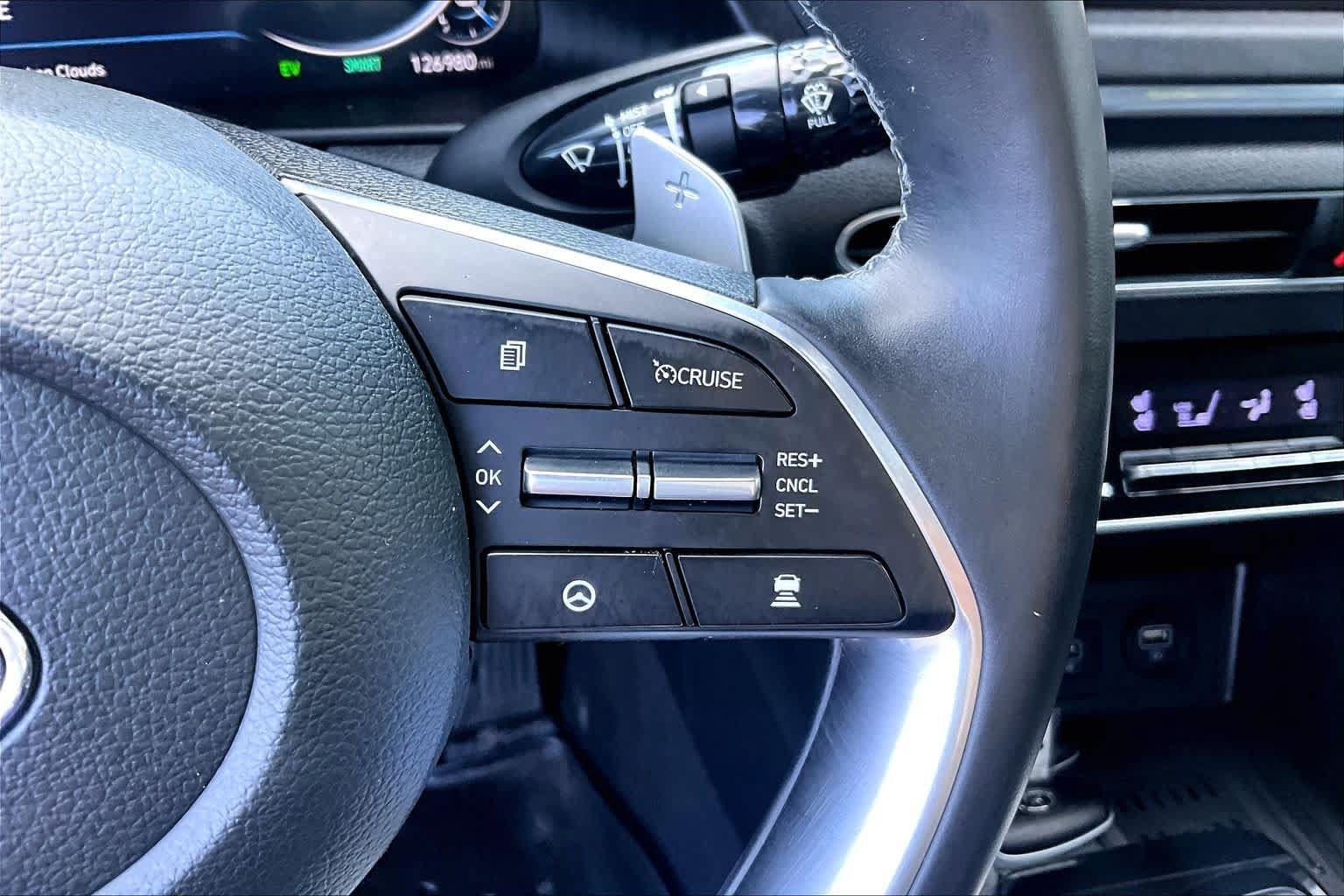 Used 2021 Hyundai Sonata Limited FWD image 23