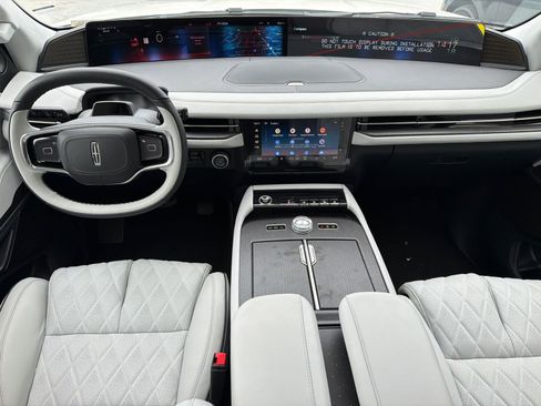 New 2026 Lincoln Navigator L Black Label AWD/4WD image 21
