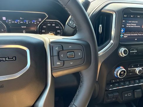 Used 2021 GMC Sierra 1500 Denali w/ Denali Ultimate Package AWD/4WD image 19