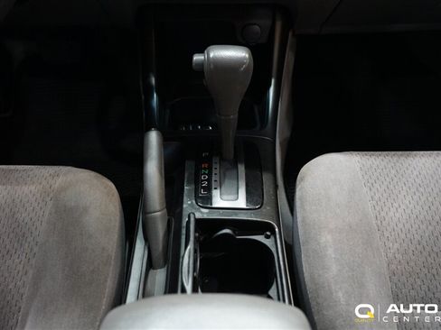Used 2003 Toyota Camry LE FWD image 18