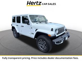 Used 2025 Jeep Wrangler Unlimited Sahara AWD/4WD video 1