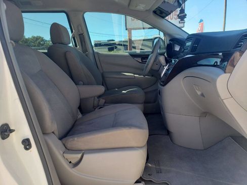 Used 2015 Nissan Quest S image 16