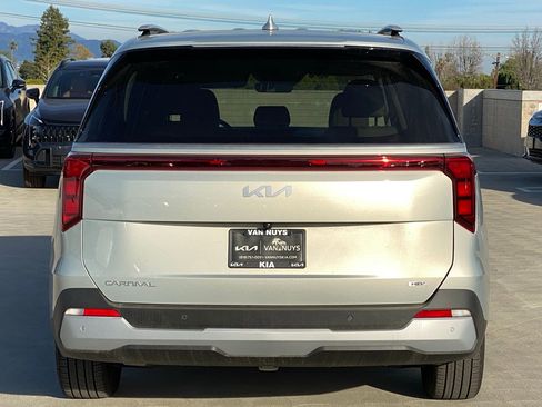 New 2026 Kia Carnival EX image 4