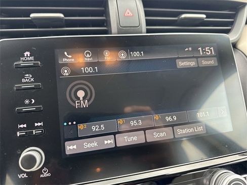 Used 2019 Honda Insight Touring image 16