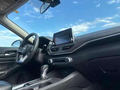Certified 2025 Nissan Altima 2.5 SV FWD image 27
