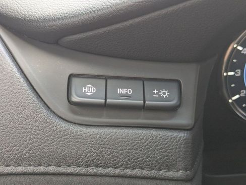 Used 2020 Cadillac Escalade Premium Luxury AWD/4WD image 19