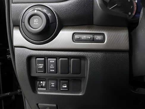 Used 2024 Nissan Titan PRO-4X w/ Off Road Protection Package image 16