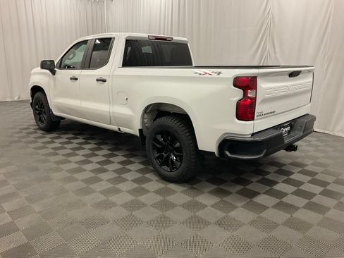 Used 2023 Chevrolet Silverado 1500 W/T w/ WT Value Package AWD/4WD image 8
