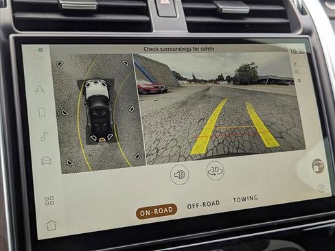 New 2025 Land Rover Discovery Dynamic SE AWD/4WD image 14