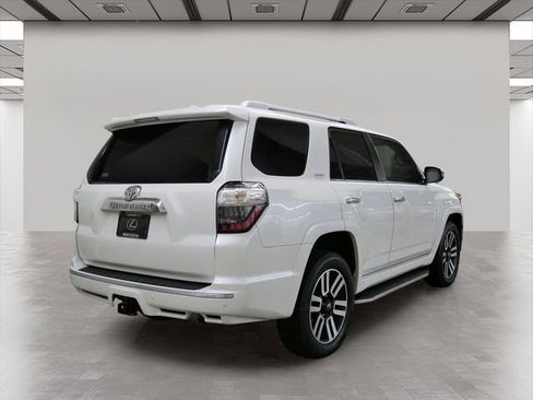 Used 2016 Toyota 4Runner Limited image 4
