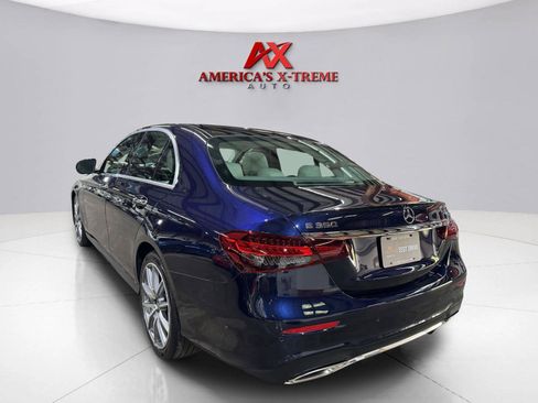 Used 2022 Mercedes-Benz E 350 4MATIC Sedan image 5