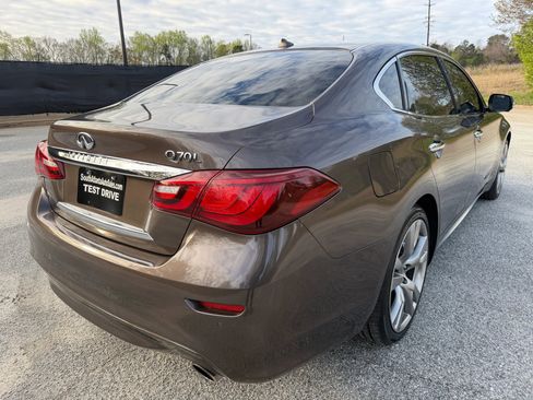 Used 2016 INFINITI Q70 L 3.7 RWD image 5