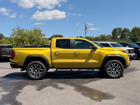 Used 2023 GMC Canyon AT4 w/ LPO, Skid Plate Package AWD/4WD image 4
